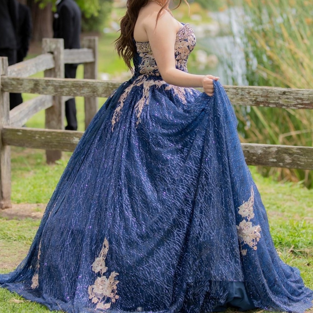 QUINCEAÑERA BLUE DRESS